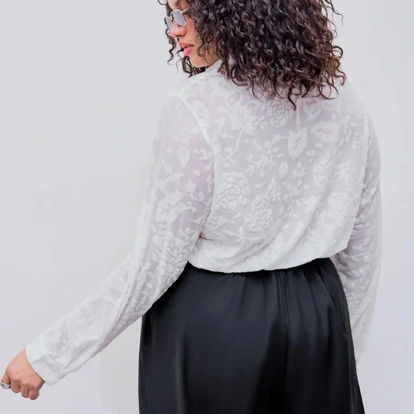 CIDER White Blouse - Picture 3 of 7